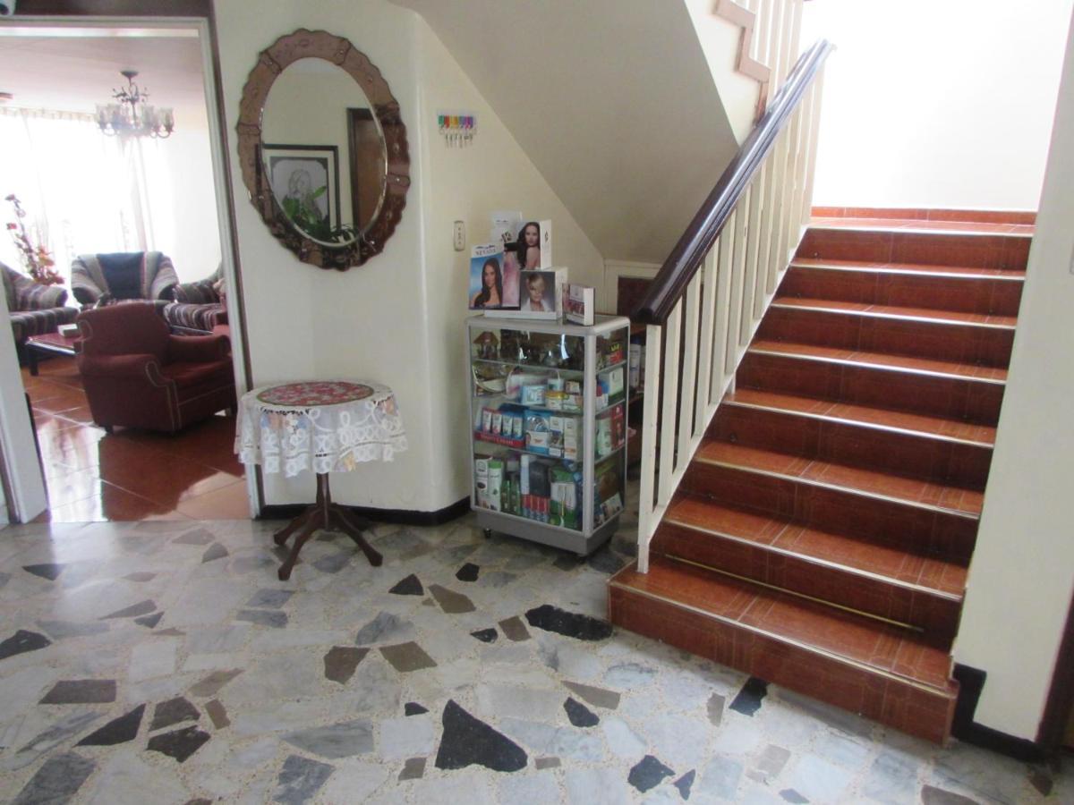 Touristic House Appartement Bogota Buitenkant foto